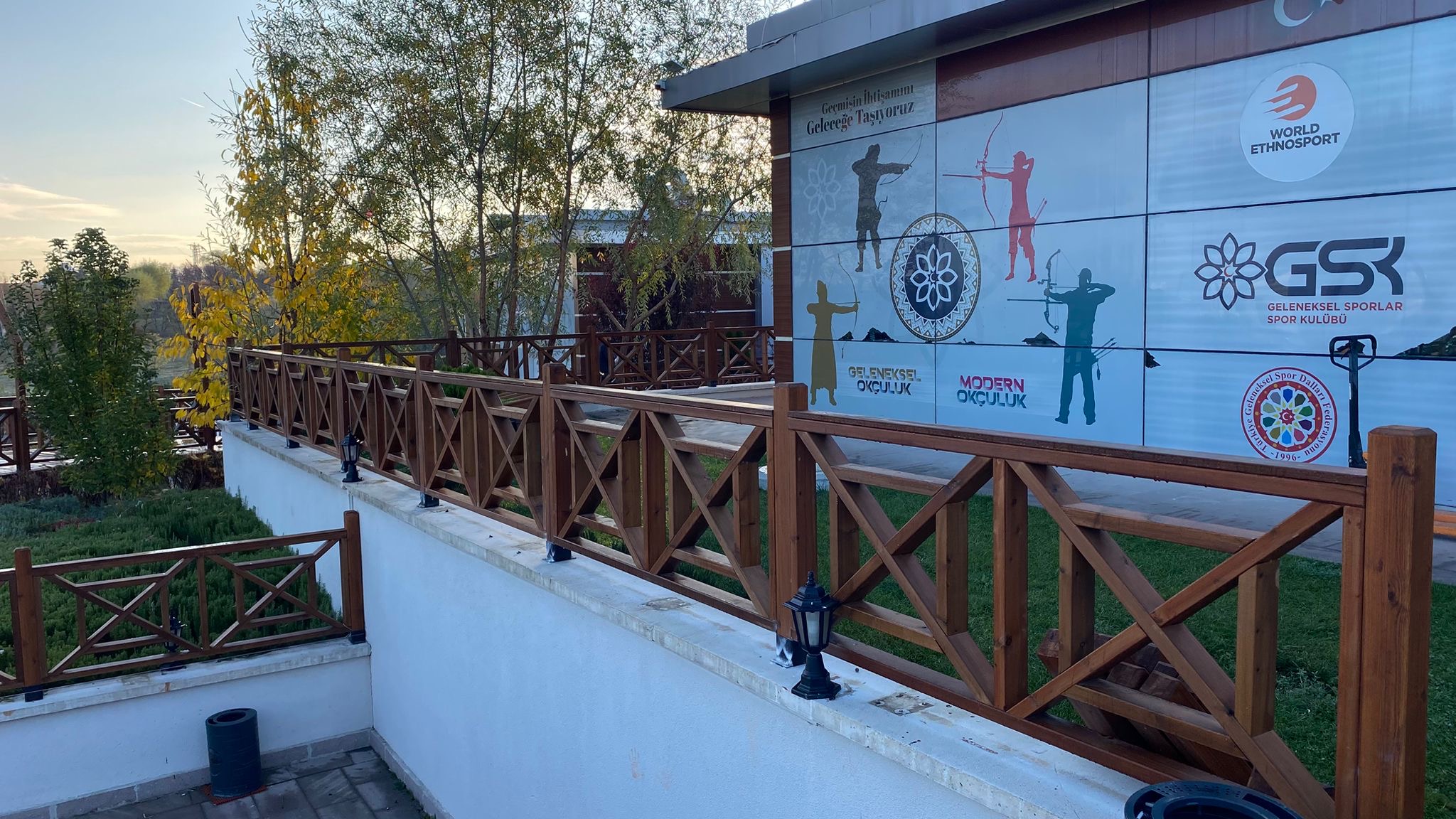 Ahşap Çit