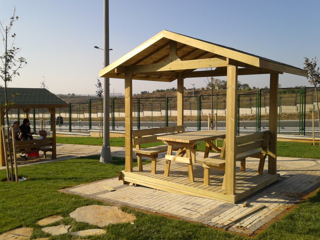 Çatılı Piknik Masası 
