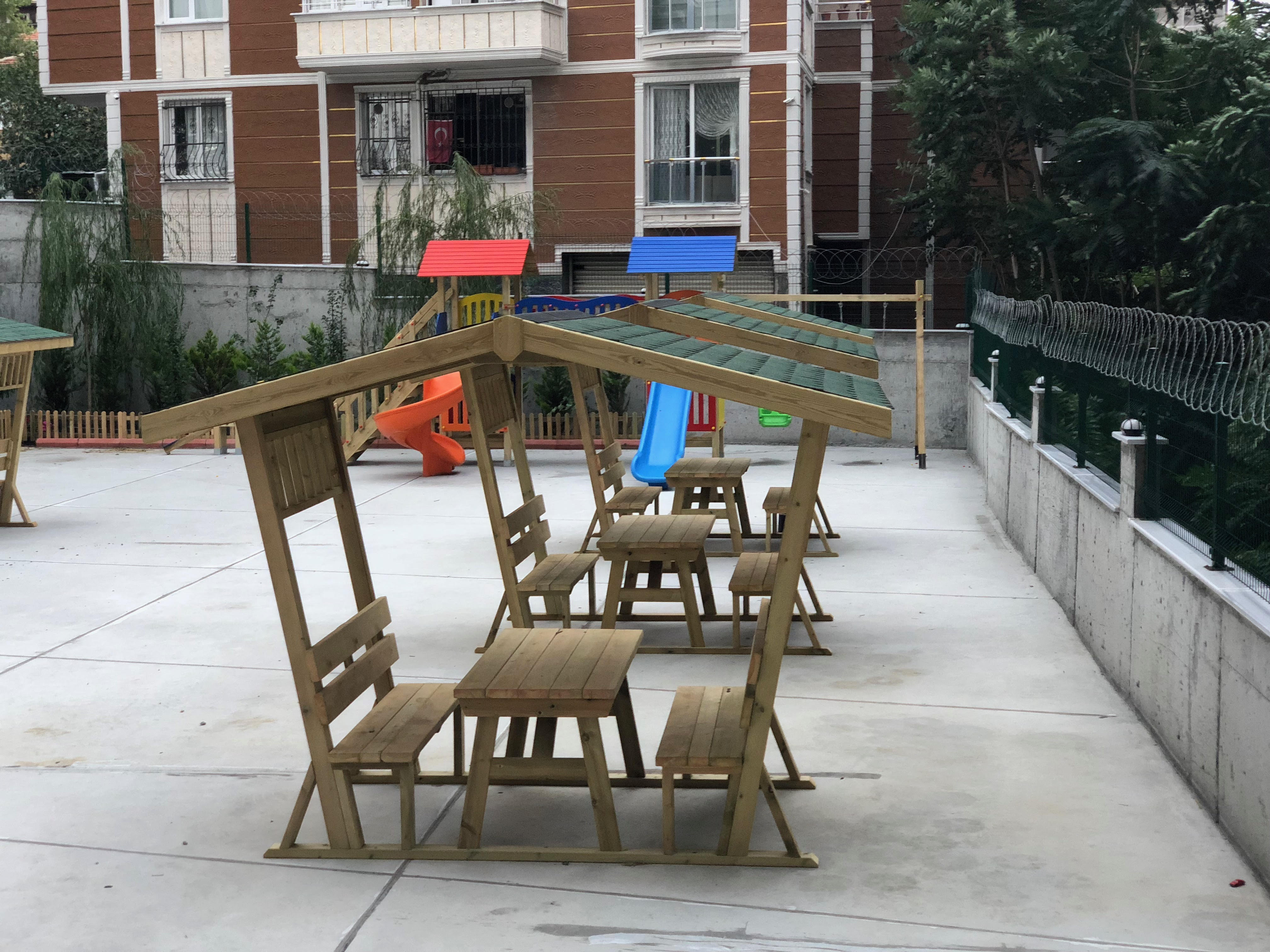 Çatılı Piknik Masası 