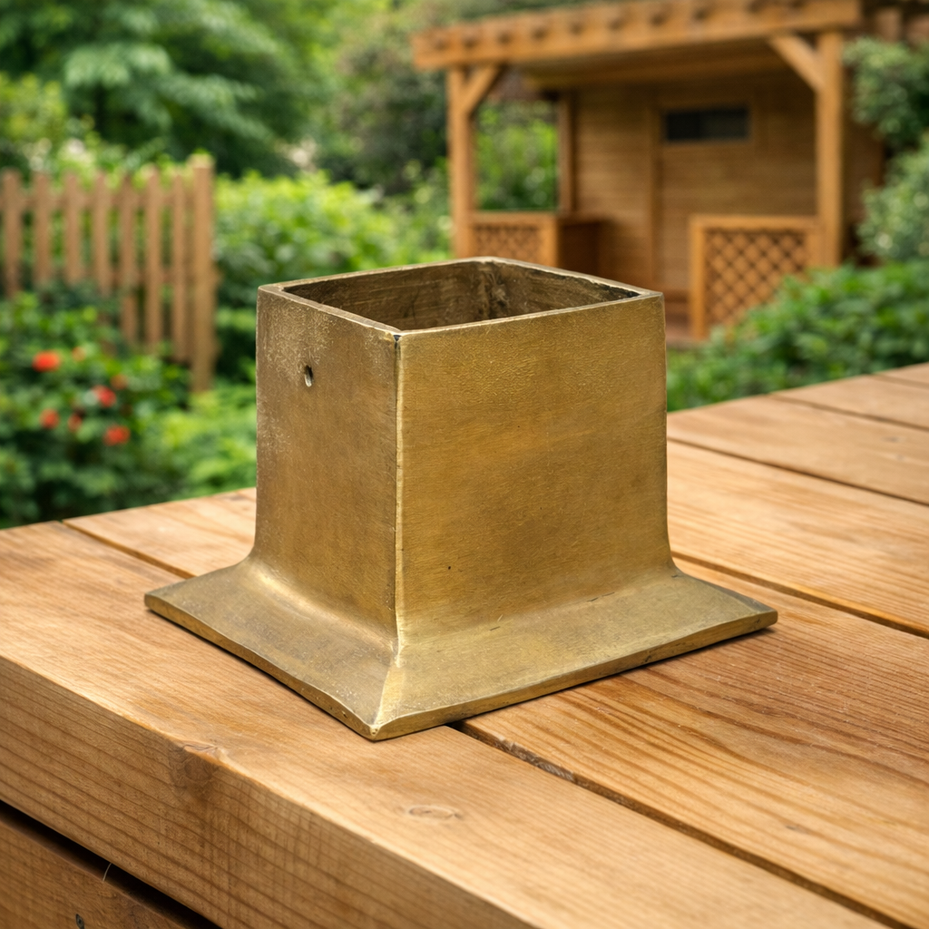 Sarı Pirinç Kamelya – Pergola Kutu Ayak (10x10 cm Ahşap Uyumlu)