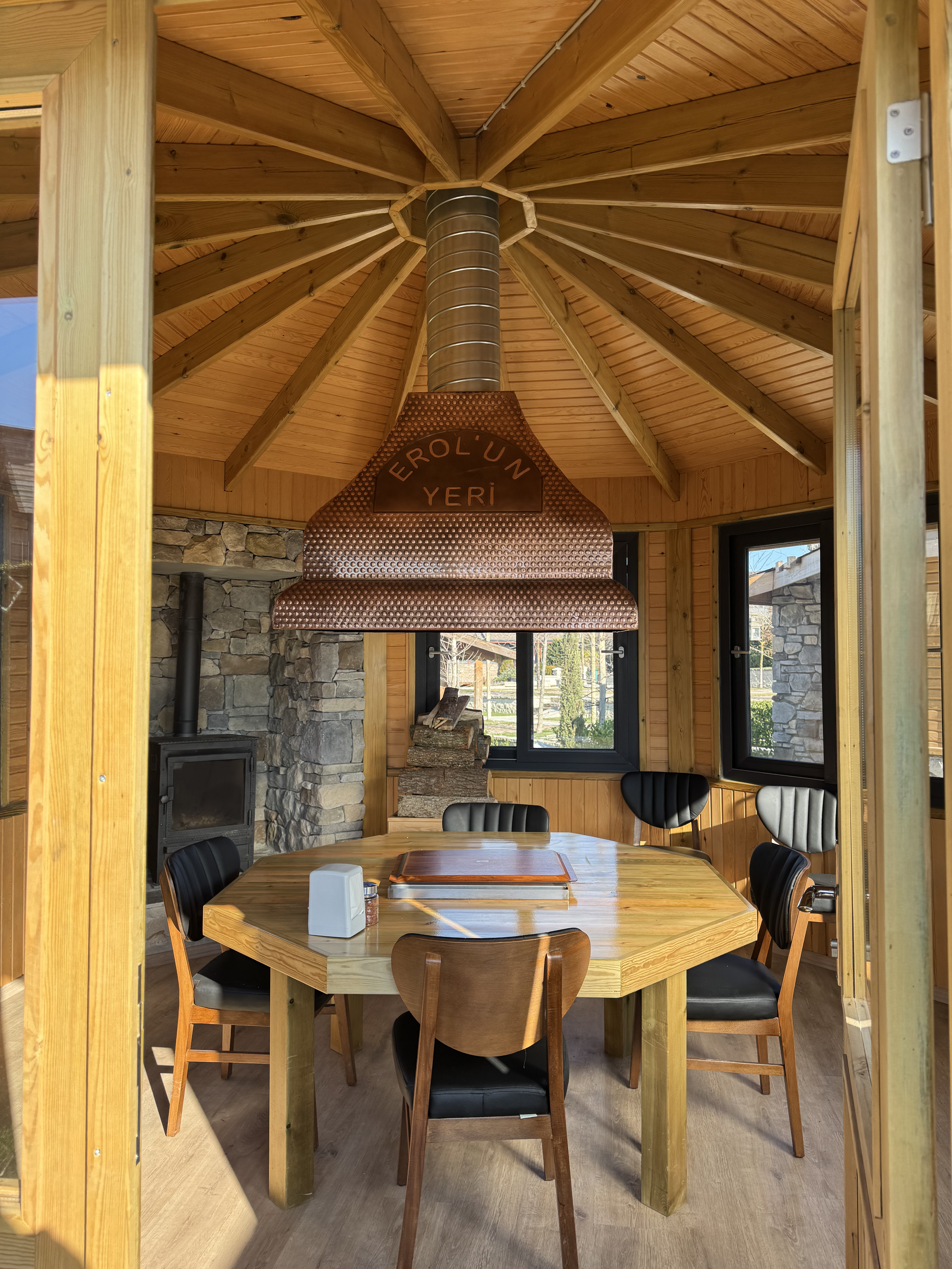 Cafe Restaurant